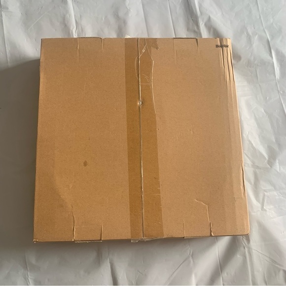 🏒 NWT Bouclair  Hockey Wall Clock ⏰ - Picture 4 of 5